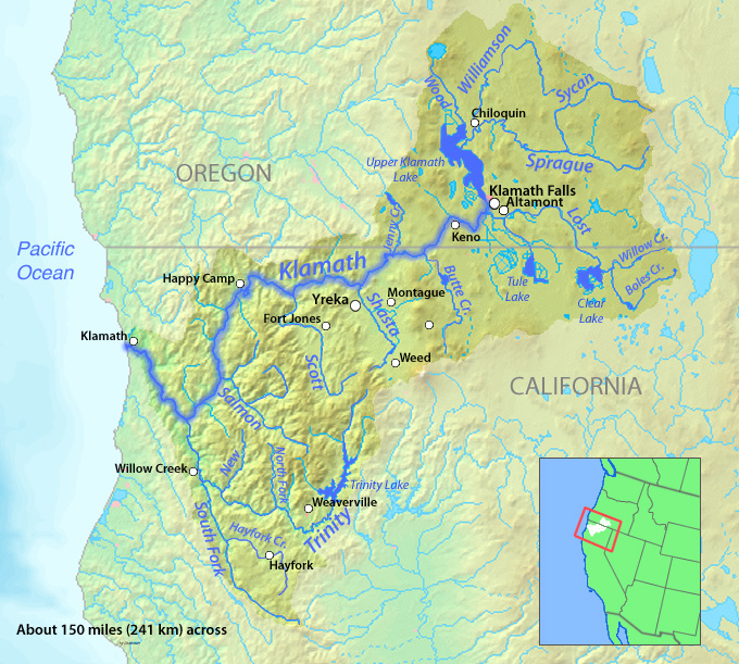 Map of the Klamath River watershed in northern California and south-central Oregon, that drains to the Pacific.